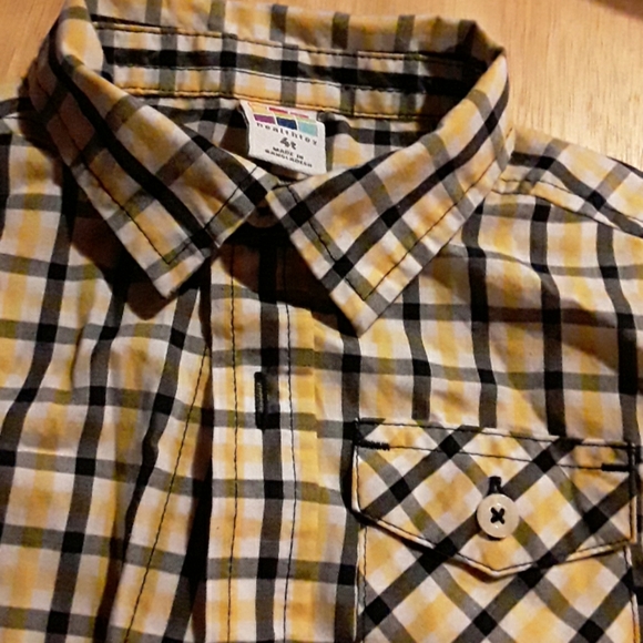HEALTHTEX, SHORT SLEEVES DRESS SHIRT , BOYS 4T. - Picture 3 of 4